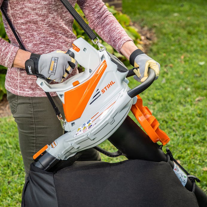 STIHL® SHA 56 Cordless Shredder Vacuum w/ AK20, AL101