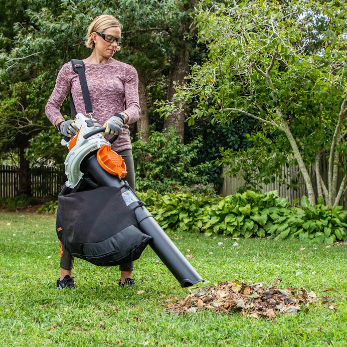 STIHL® SHA 56 Cordless Shredder Vacuum w/ AK20, AL101