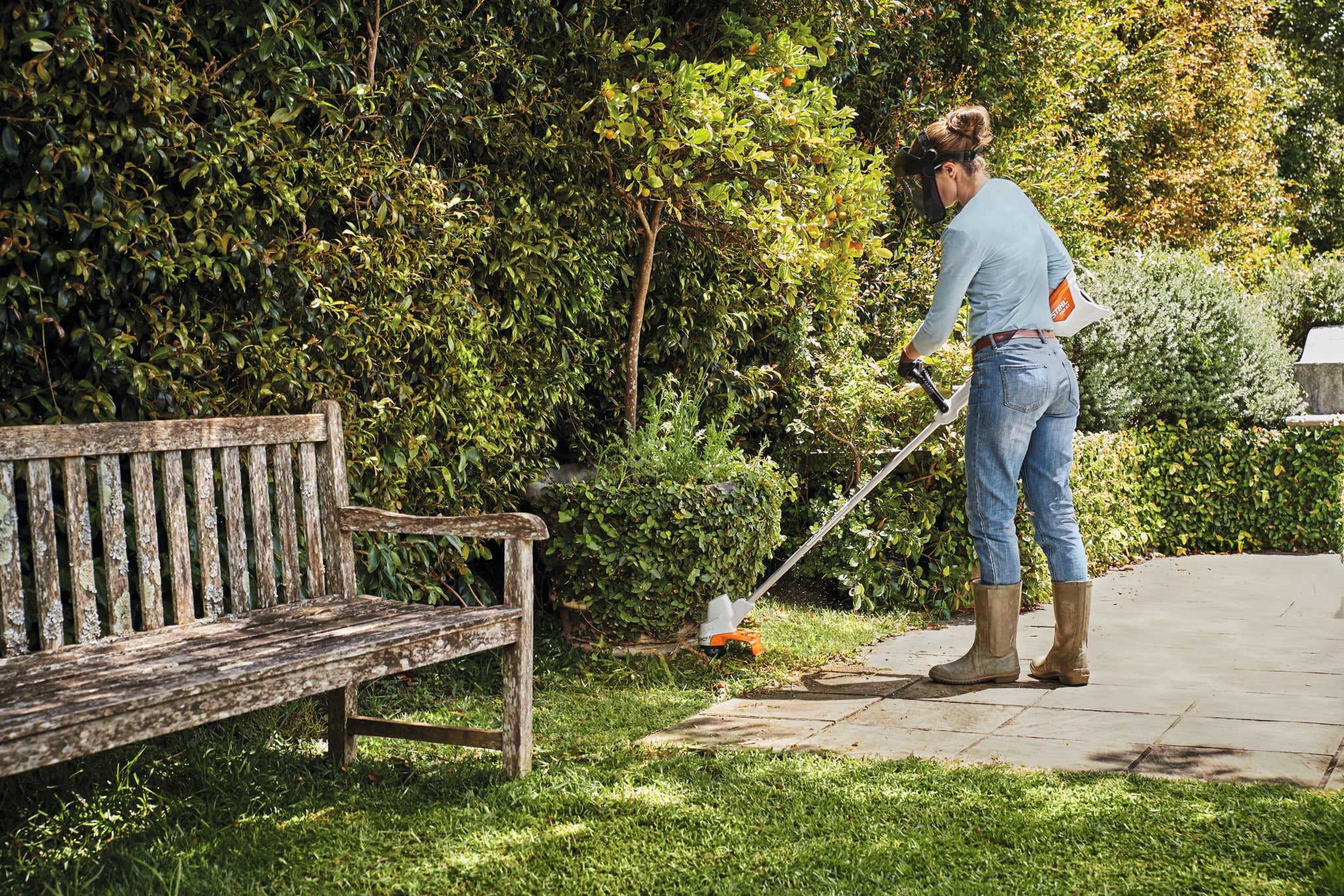 Stihl FSA 57 Battery Line Trimmer Set with AK20 Battery and Charger