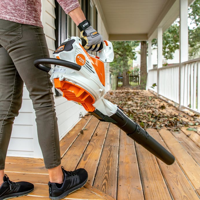 STIHL® SHA 56 Cordless Shredder Vacuum w/ AK20, AL101