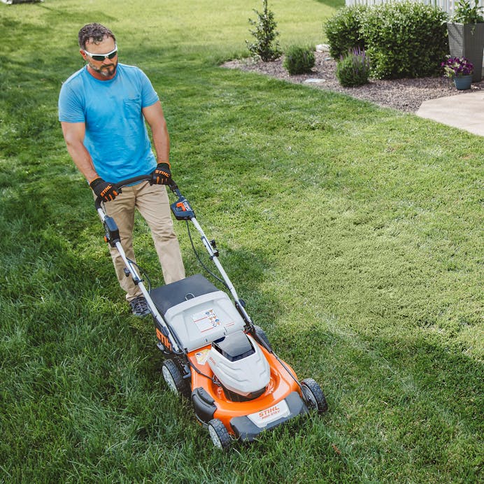 Stihl RMA 510 Battery Lawnmower - AP System