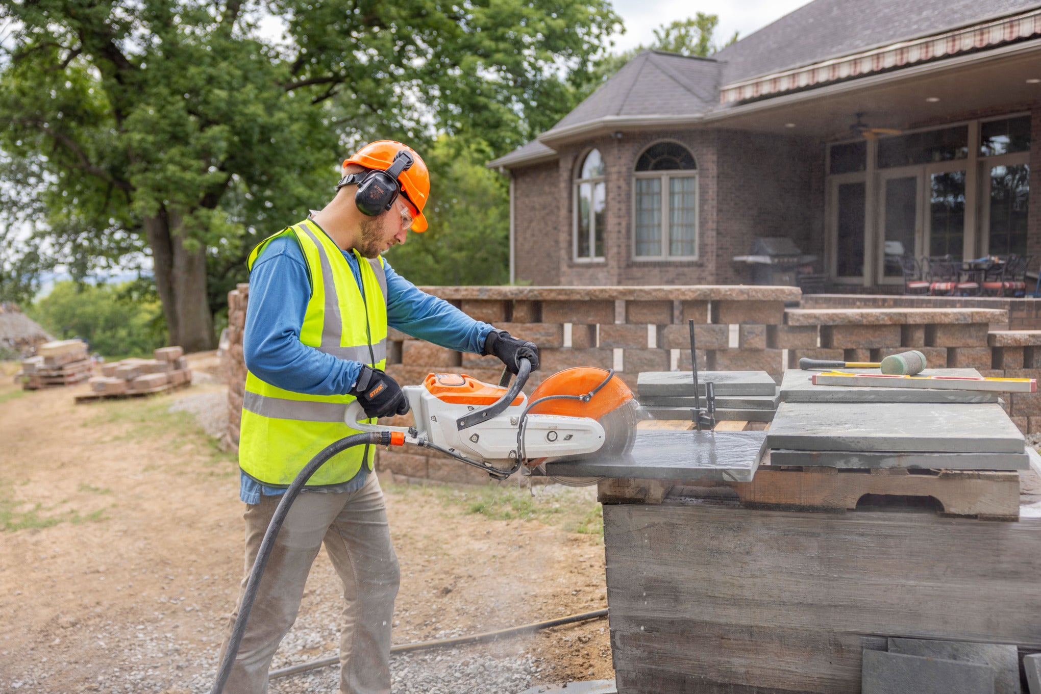 STIHL® – TSA 300 Battery Cut‑Off Machine | 12 Inch