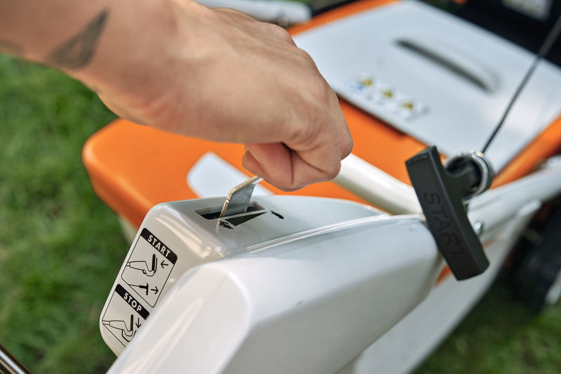 STIHL® – RMA 453 PV Battery Lawn Mower | 20‑Inch | Battery and Charger Included